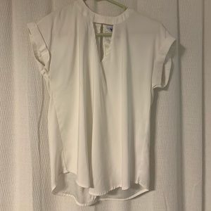 White shirt sleeve blouse